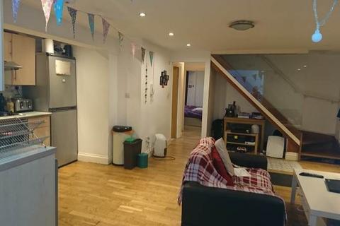 2 bedroom flat to rent, London, NW1