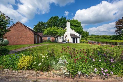 4 bedroom detached house for sale, Wichenford, Worcester WR6