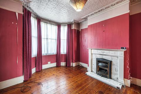 3 bedroom terraced house for sale, Boleyn Road, Forest Gate, London, E7