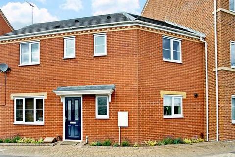 3 bedroom semi-detached house for sale, Banbury,  Oxfordshire,  OX16