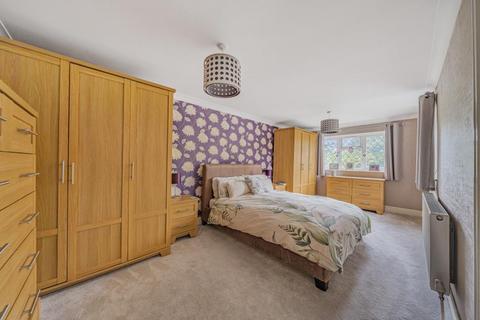 5 bedroom detached house for sale, Wraysbury,  Berkshire,  TW19