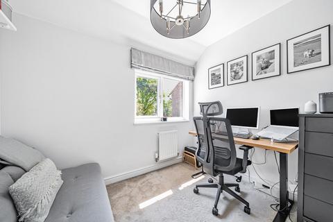2 Jopling Road, Bisley, Woking, GU24 9FN