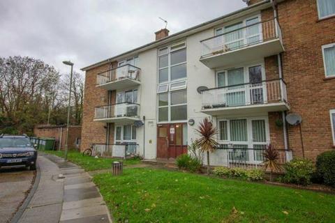 2 bedroom apartment to rent, Victoria Grove,  North Finchley,  N12