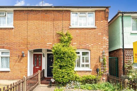2 bedroom end of terrace house to rent, Queens Road,  Finchley,  N3