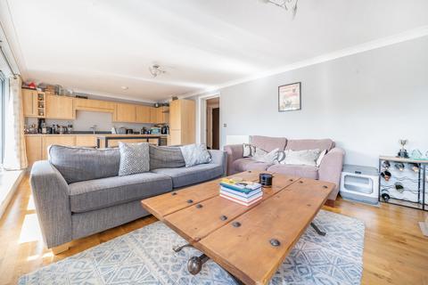 2 bedroom apartment for sale, Walnut Tree Close, Guildford, Surrey, GU1