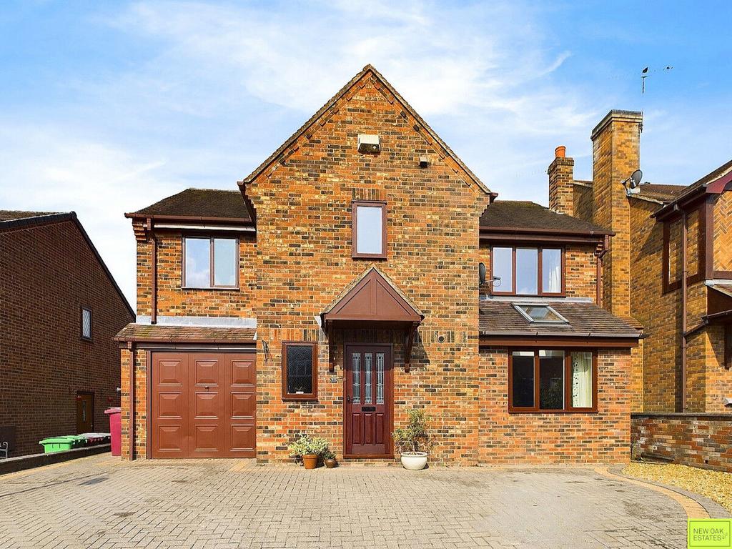 Pilsley S45 5 bed detached house for sale £330,000