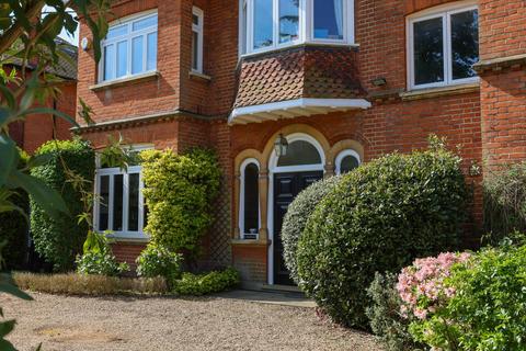 6 bedroom detached house for sale, Castle Road, Weybridge, Surrey, KT13