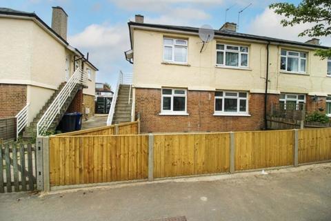 2 bedroom flat for sale, Cedar Grove, South Ealing, London, ../., W5 4AT