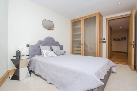 3 bedroom flat to rent, John Islip Street, London, SW1P
