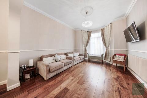 6 bedroom end of terrace house for sale, Empress Avenue, ILFORD, IG1