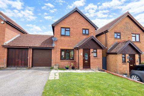 Spicer Way, Chard, Somerset, TA20