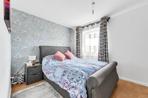 30 Ashurst Close, Dartford, DA1 4SX