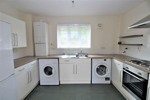 1 bedroom ground floor maisonette to rent, Jackson Road, Crawley, West Sussex. RH11 9TJ