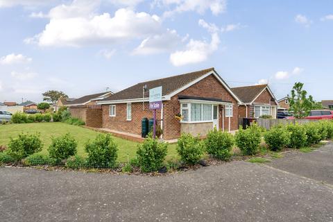 2 bedroom detached bungalow for sale, Harcourt Way, Selsey, PO20