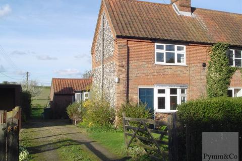 2 bedroom cottage to rent, The Street, Norwich NR8