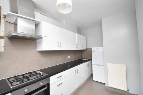 2 bedroom maisonette for sale, Church Street, WALTON-ON-THAMES, KT12