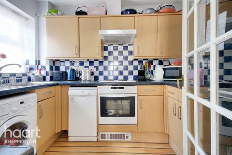 2 bedroom apartment for sale, Staines Road West, SUNBURY-ON-THAMES