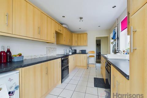 4 bedroom end of terrace house for sale, Park Road, Sittingbourne, Kent, ME10 1DY