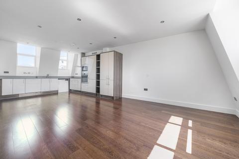 3 bedroom apartment to rent, Peckham High Street London SE15