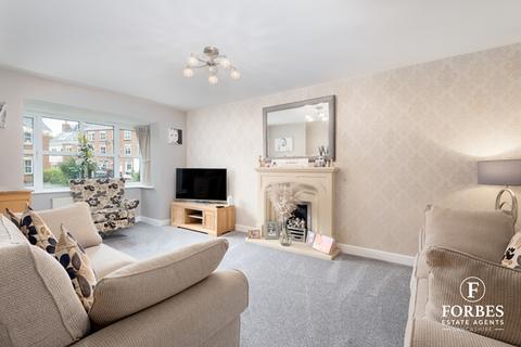 8 Forsythia Drive, Clayton Le Woods, Chorley, PR6 7DF