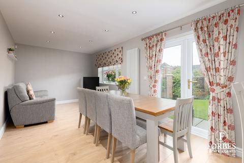 8 Forsythia Drive, Clayton Le Woods, Chorley, PR6 7DF