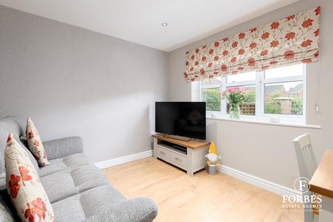 8 Forsythia Drive, Clayton Le Woods, Chorley, PR6 7DF