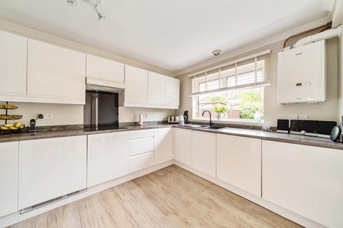 4 bedroom terraced house for sale, Datchet Road, London