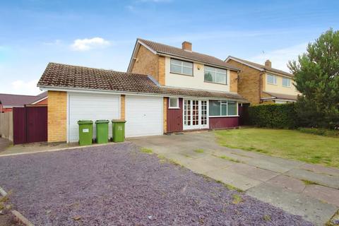 3 bedroom detached house for sale, Clovelly Road, Glenfield, Leicester, Leicestershire, LE3 8AE