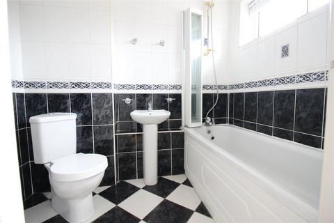 1 bedroom apartment for sale, Elmore Avenue, Lee-On-The-Solent, Hampshire, PO13