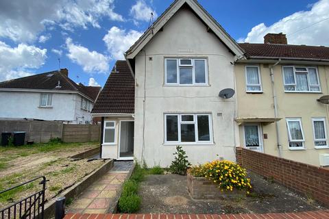3 bedroom terraced house to rent, Brown Road, Gravesend, DA12