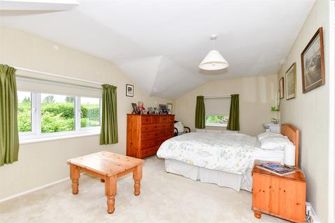 4 bedroom detached house for sale, Hoaden, Hoaden, Canterbury, Kent