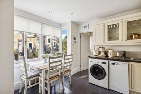 1b Alma Road, London, SW18 1AA
