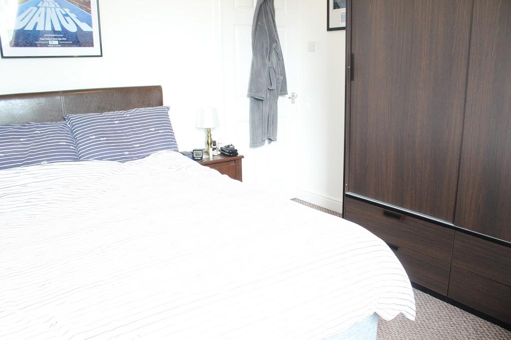 Bedroom 1 Picture 2