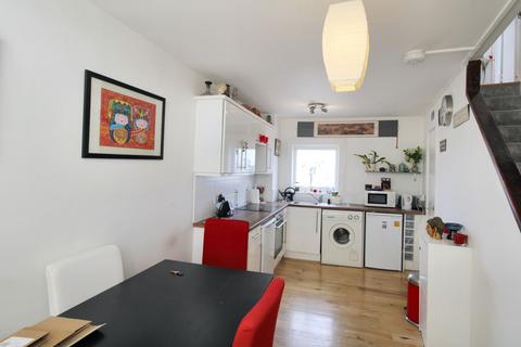 1 bedroom flat for sale, Raby gate, Byker, Newcastle upon Tyne, Tyne and Wear, NE6 2EF