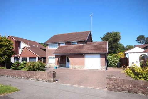 4 bedroom detached house for sale, Steeple Close, Poole, Dorset, BH17