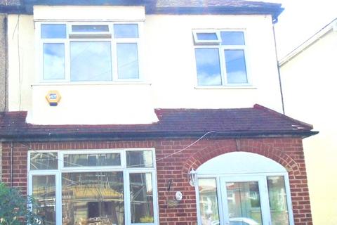 5 bedroom end of terrace house to rent, Sudbury/Wembley HA0