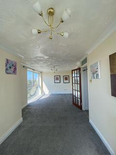 2 bedroom flat to rent, Christchurch Road, Lansdowne