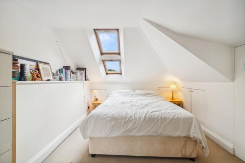 3 Wellesley Avenue, London, W6 0UP