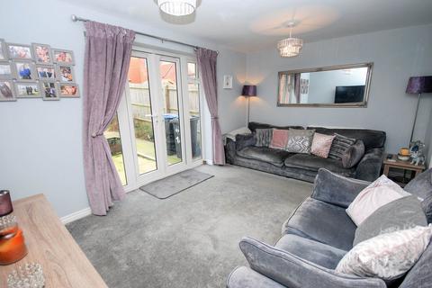 3 bedroom terraced house for sale, Copperfield Close, Rugby, CV21