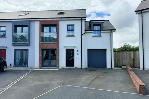 4 bedroom end of terrace house for sale, Hayston View, Johnston, Haverfordwest, SA62