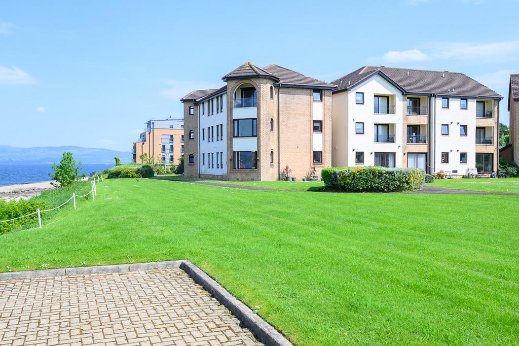Battery Park Avenue, Greenock, PA16 2 bed flat for sale £180,000