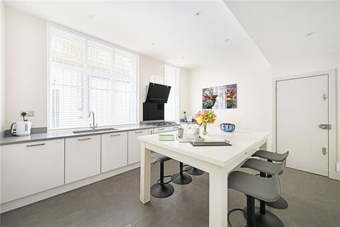 3 bedroom apartment to rent, Portland Place, London, W1B