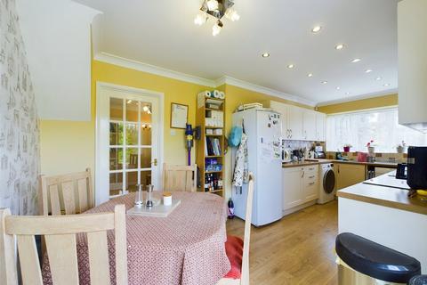 4 bedroom bungalow for sale, Leinster Close, Cheltenham, Gloucestershire, GL51