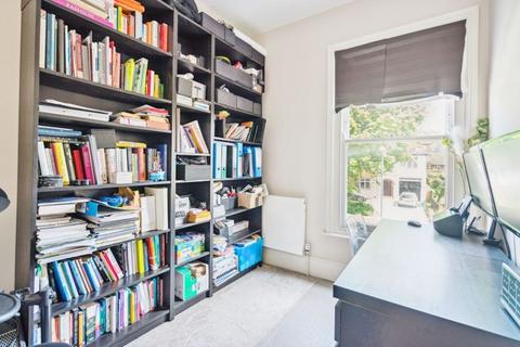 11 Nower Hill, Pinner, HA5 5QR