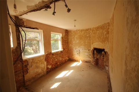 3 bedroom semi-detached house for sale, Pavenham Road, Felmersham, Bedford, Bedfordshire, MK43