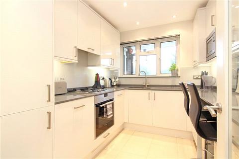 3 bedroom flat for sale, Sycamore Road, Wimbledon Common, SW19
