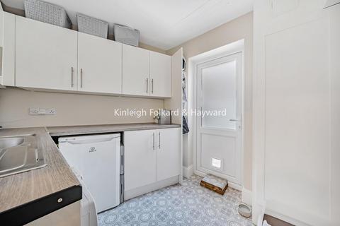 25 Woodside Avenue, Chislehurst, BR7 6BX