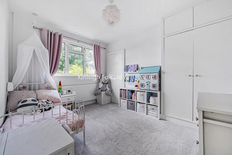 25 Woodside Avenue, Chislehurst, BR7 6BX
