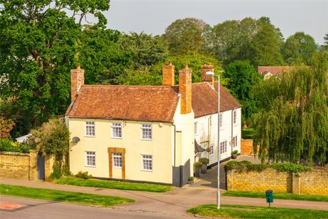 4 bedroom detached house for sale, Ampthill Road, Shefford, Bedfordshire, SG17