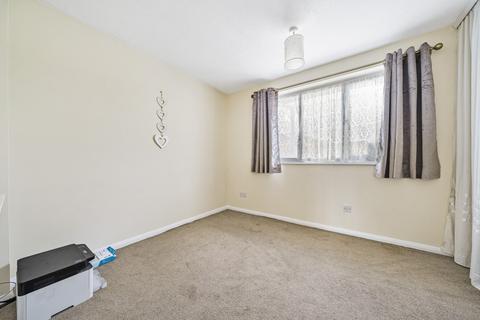 34 Applewood Drive, Gonerby Hill Foot, Grantham, NG31 8QN